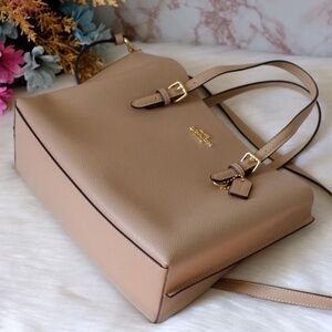 NWT Coach Leather Mollie Tote 25 handbag